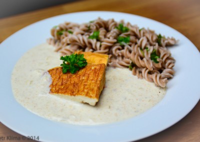 Smetanová křenovka s tofu a těstovinou