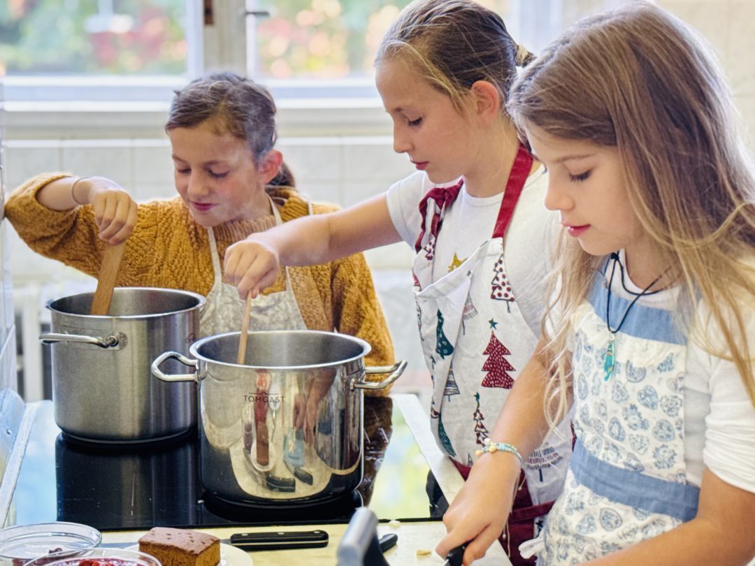 Kroužek vaření pokračuje – další lekce za námi!