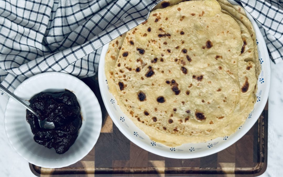 Lokše s povidlami a mákem