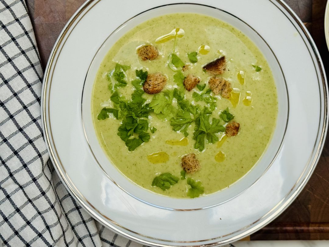 Brokolicová polévka s modrým sýrem